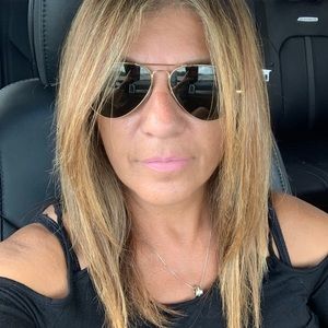 Meet your Posher, Fariba